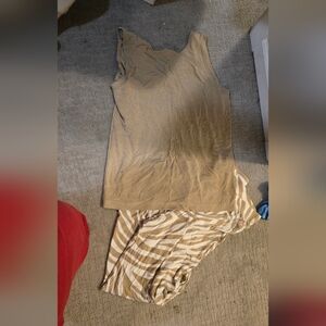 Chico's Travelers Set Tan and White Striped Sleeveless Top